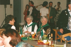 1999 (37)