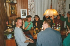 2002 (01)