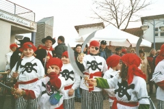2002 (08)